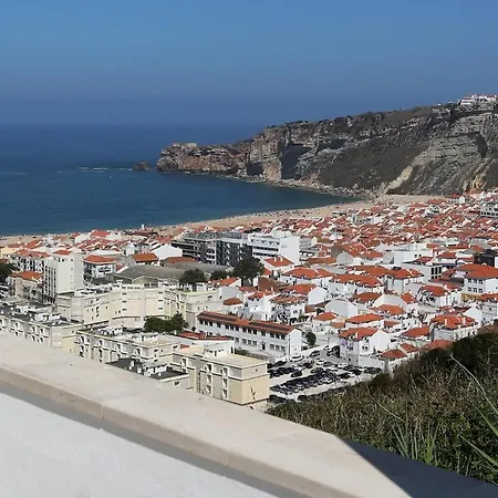 Pearl - In A Luxury Appartamento Nazaré